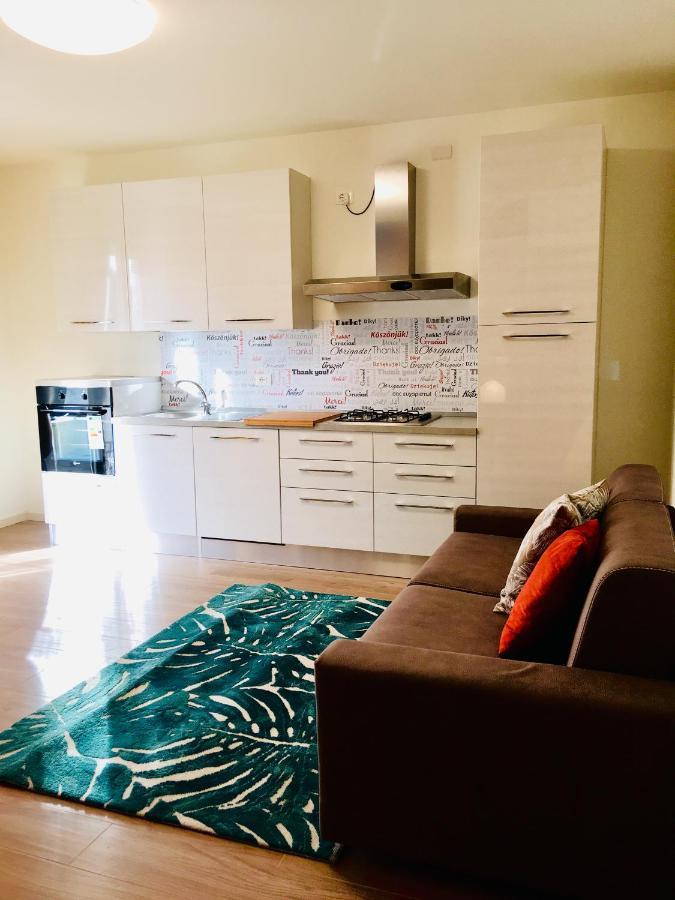Residenza Elena Apartamento Rímini Exterior foto