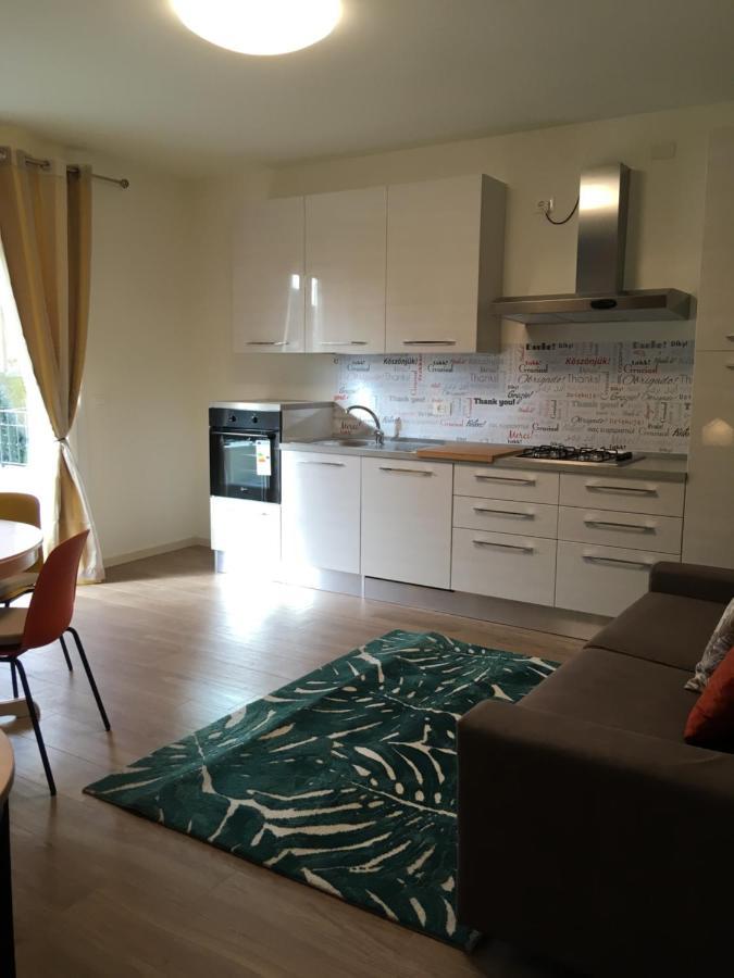 Residenza Elena Apartamento Rímini Exterior foto