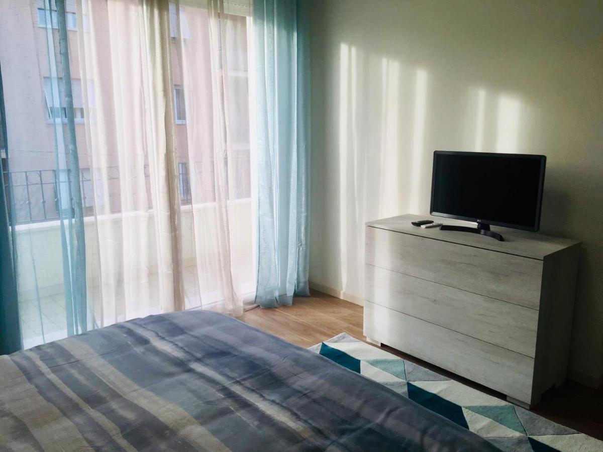 Residenza Elena Apartamento Rímini Exterior foto
