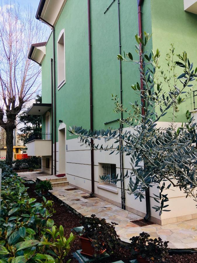 Residenza Elena Apartamento Rímini Exterior foto
